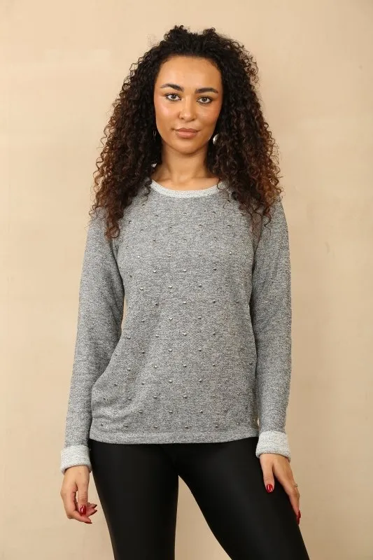 Cosy Knit Jumper with Stud Detailing – Effortless Style and Warmth