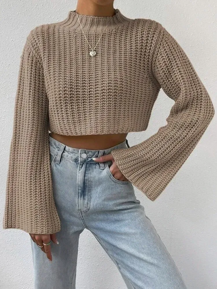 Lara - Women's cropped sweater with bell sleeves