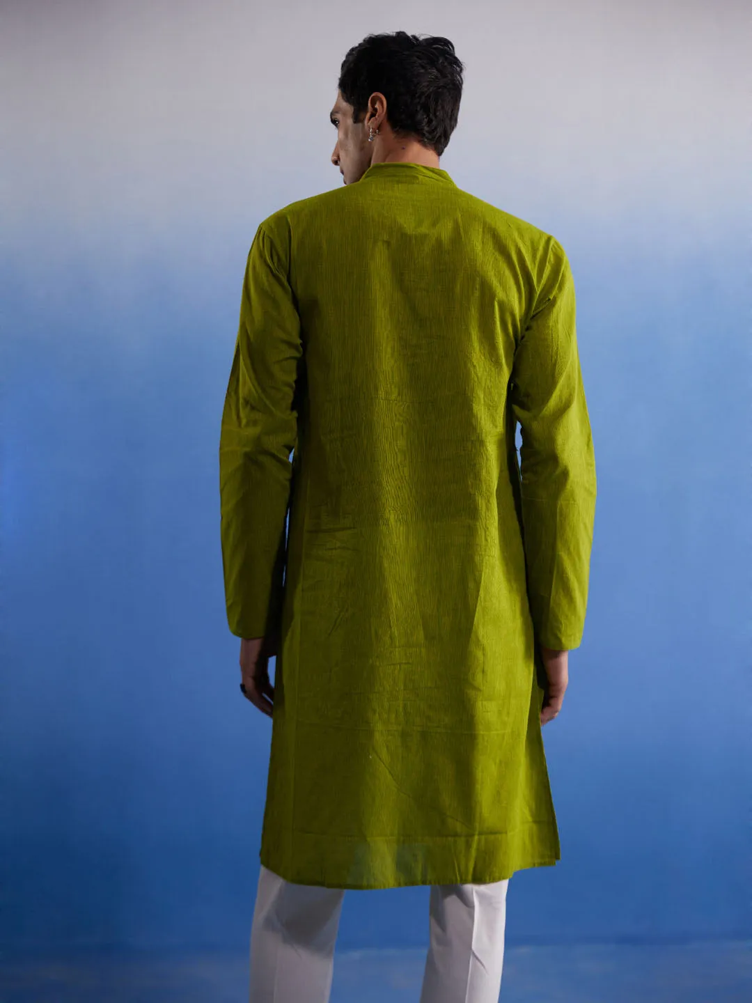 SHVAAS By VASTRAMAY Men's Green Pure Cotton Handloom Kurta